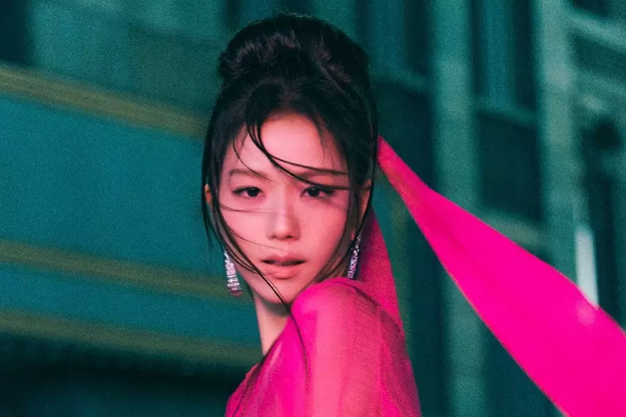 BLACKPINK’s Jisoo Hits a Milestone: “FLOWER” Reigns as the First K-Pop MV of 2023 to Garner 300 Million Views