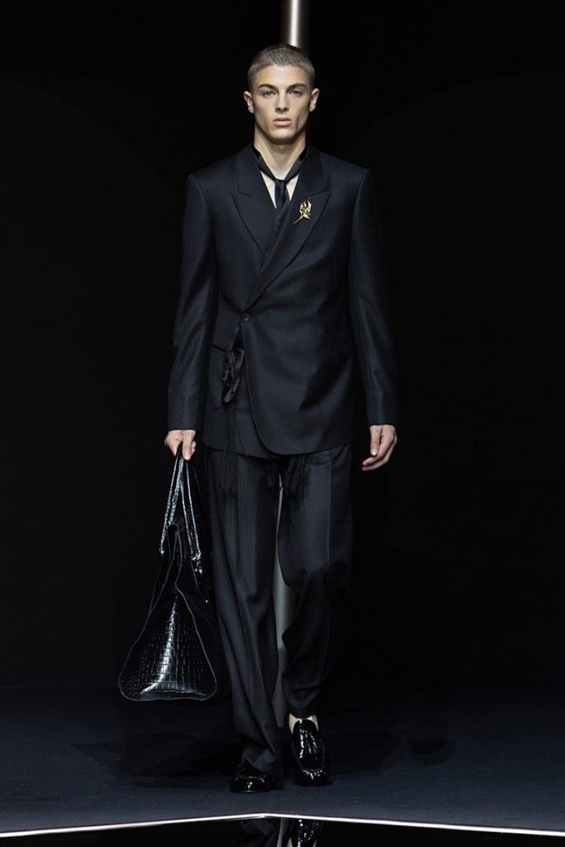 Emporio Armani Spring 2024: A Symphony of Timeless Grace Under the ...