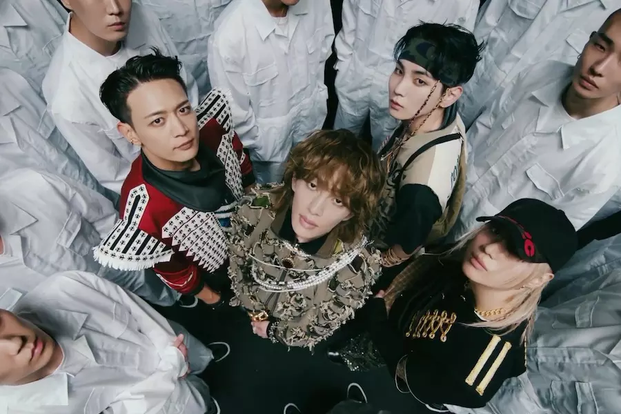 SHINee Returns with a Bang: Unveils “HARD” Album and Captivating Music Video