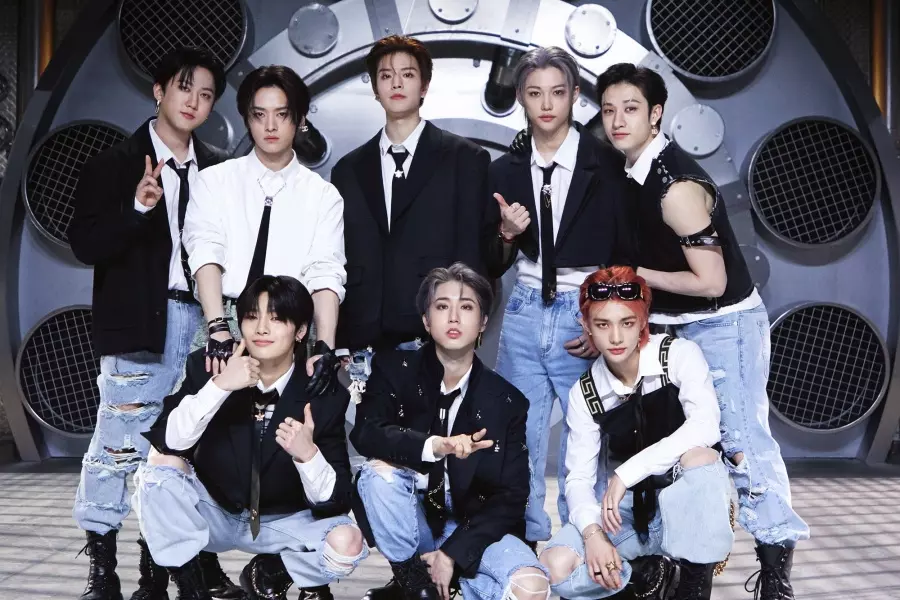 Stray Kids' "★★★★★ (5-STAR)" Achieves Remarkable Stint on Billboard 200