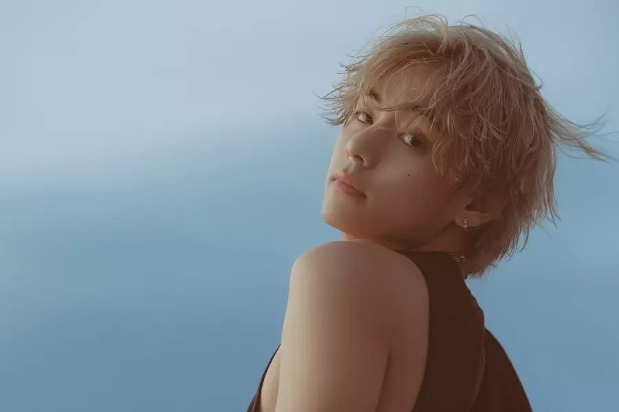 BTS's V Shatters Records with "Layover": A Dominant Presence on Oricon and Spotify Charts