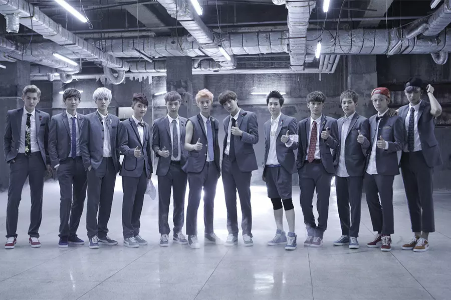 EXO Achieves 300 Million Views with “Growl” MV: A Milestone Moment