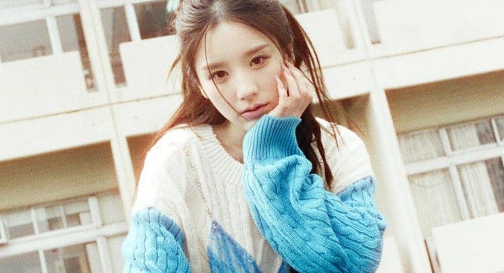 HeeJin's Solo Debut: "Algorithm" Concept Photo Revealed