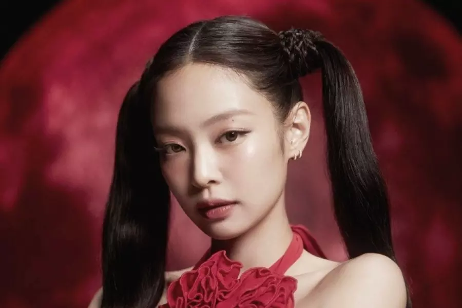 Jennie from BLACKPINK Enters Top 40 of UK's Official Singles with "You & Me"