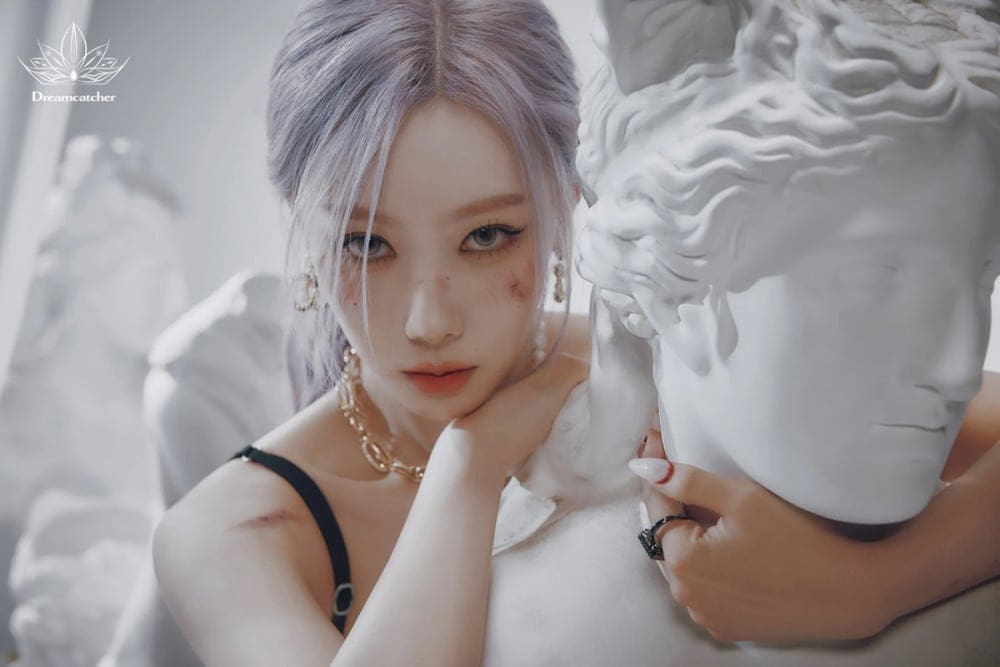 Dreamcatcher Unveils Haunting 'VillainS' Concept Teasers