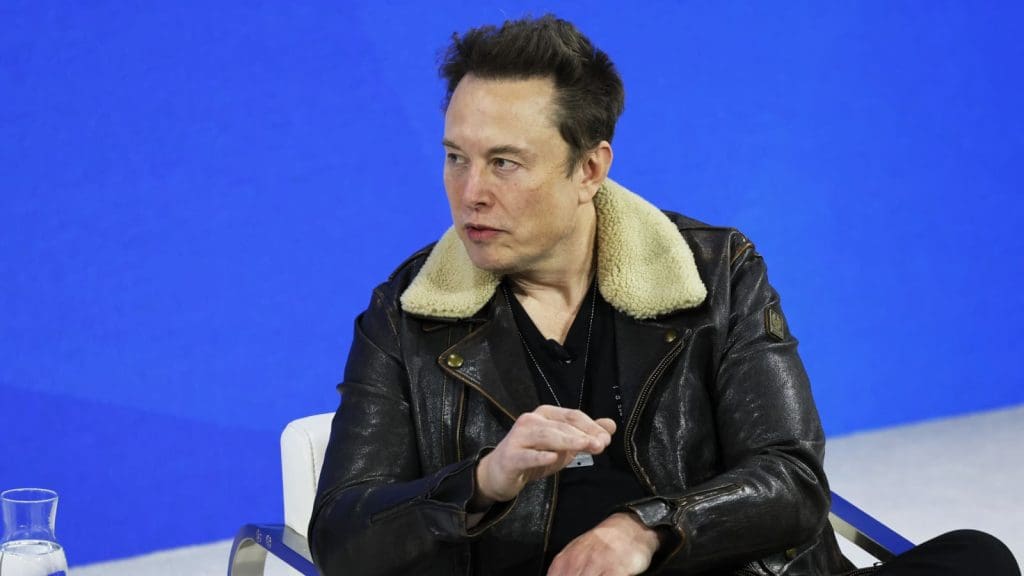 Elon Musk's Defiant Stance at NYT Dealbook Summit Shakes Up Twitter's Advertising Landscape