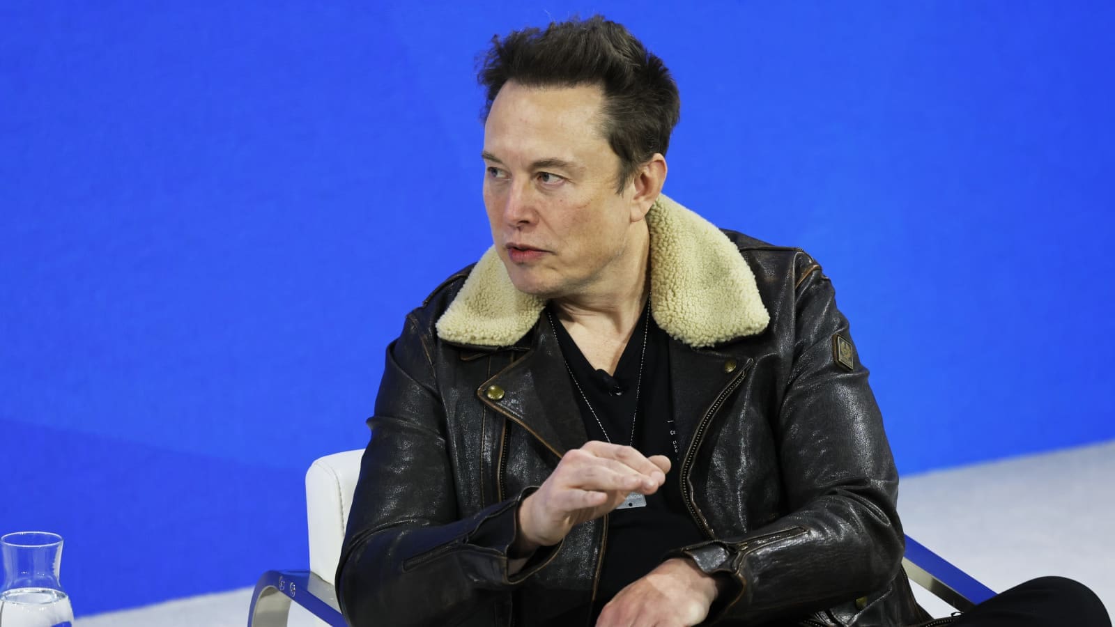 Elon Musk's Defiant Stance at NYT Dealbook Summit Shakes Up Twitter's