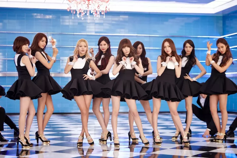 Girls’ Generation's "Mr. Mr." Joins the 100 Million Views Club on YouTube